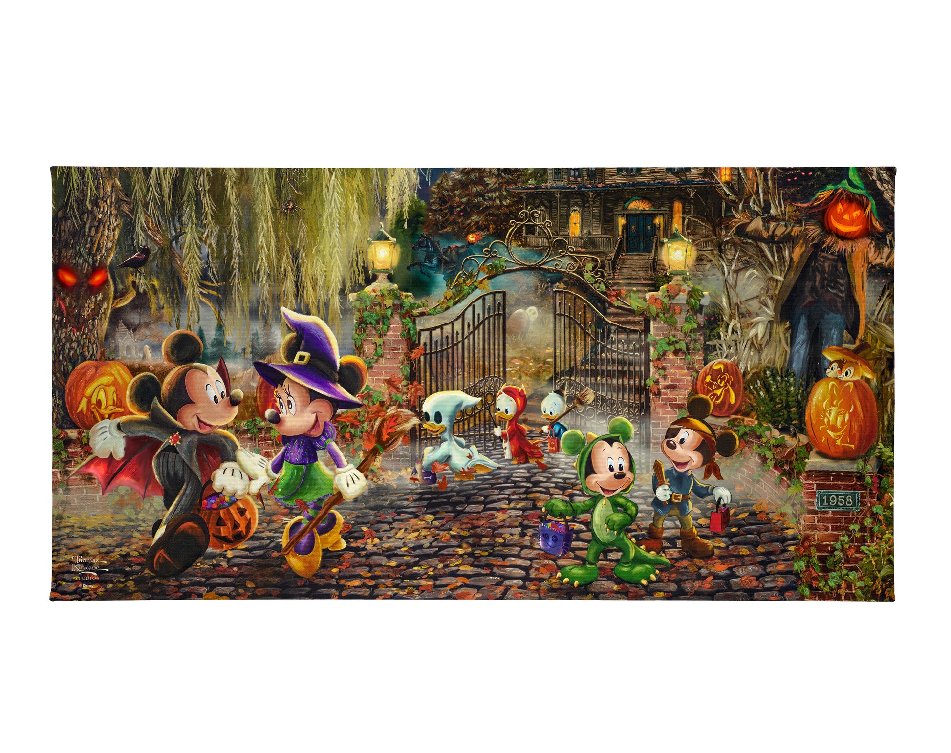 161485 Disney Mickey and Minnie Halloween Fun_16x31_F_CGW.jpg