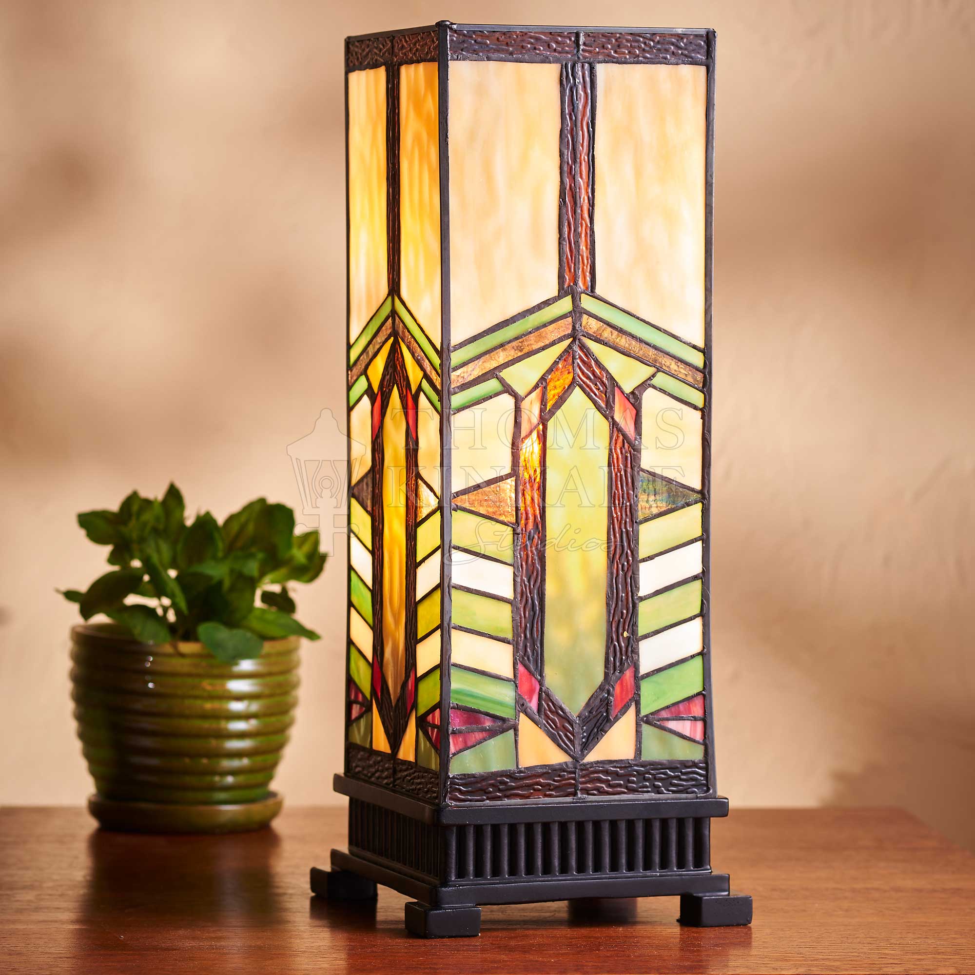 Stained glass clearance accent lamp